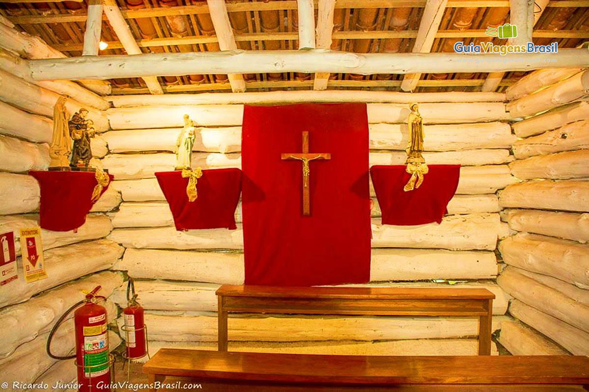 Imagem do altar da Aldeia do Papai Noel. 