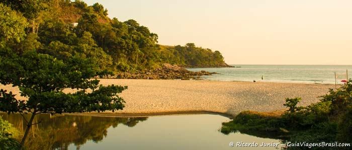 Foto da praia de Maresias em São Sebastião, São Paulo - Photograph by Ricardo Junior / www.ricardojuniorfotografias.com.br