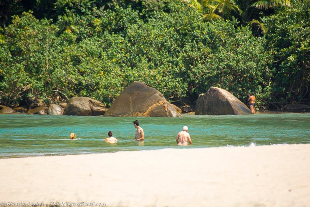 Praia dos Castelhanos, em Ilhabela. Photograph by Ricardo Junior / www.ricardojuniorfotografias.com.br