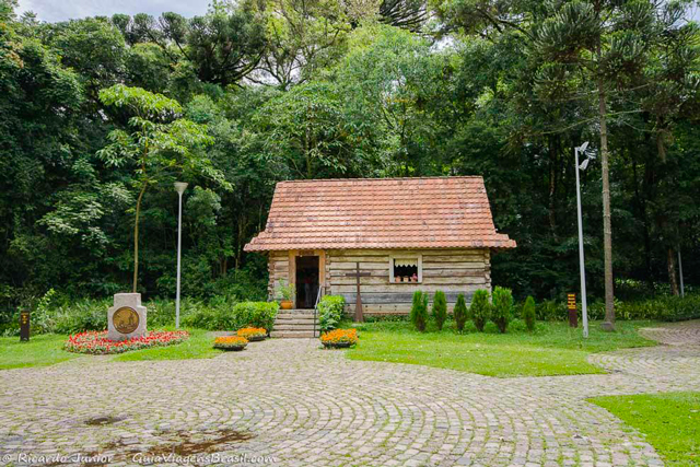 Casa típica polonesa no Bosque João Paulo II, em Curitiba, Paraná. Photograph by Ricardo Junior / www.ricardojuniorfotografias.com.br