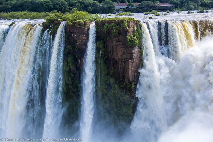 Imagem das Cataratas do Iguaçu na Argentina - Photograph by Ricardo Junior / www.ricardojuniorfotografias.com.br