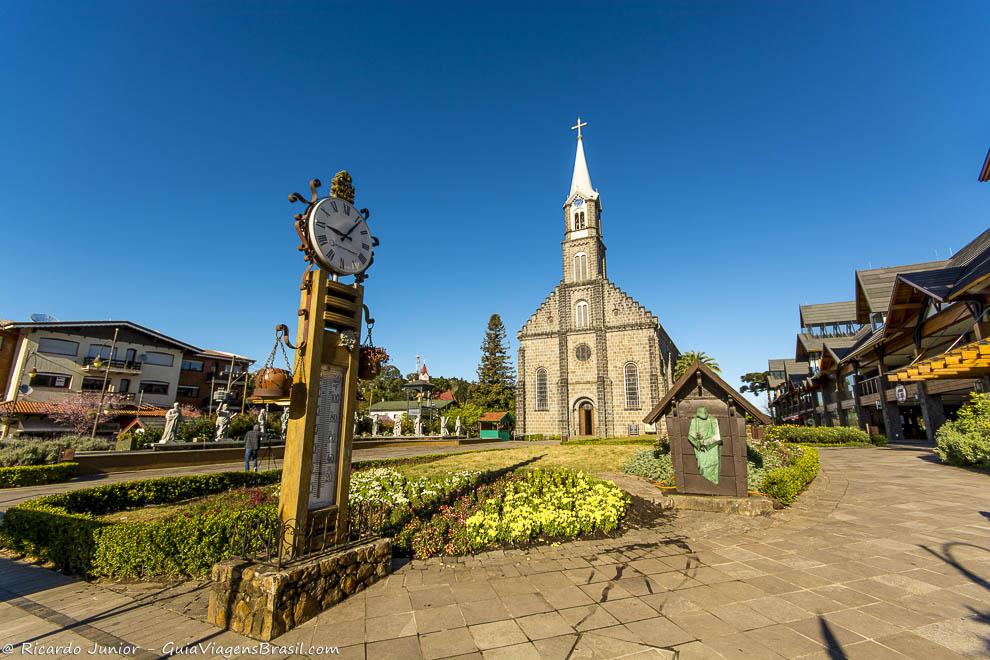 Igreja Matriz de São Pedro, localizada em frente a Rua Coberta, em Gramado, Rio Grande do Sul. Photograph by Ricardo Junior / www.ricardojuniorfotografias.com.br