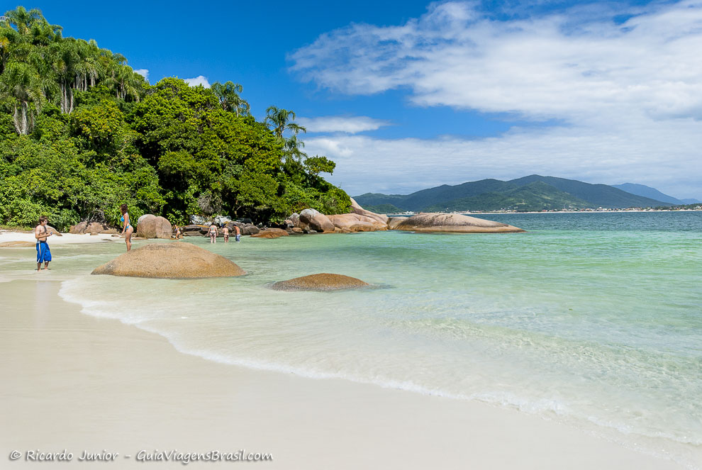 Praia Paradisíaca da Ilha Campeche em Florianópolis (SC) - Foto: Ricardo Junior Fotografias.com.br