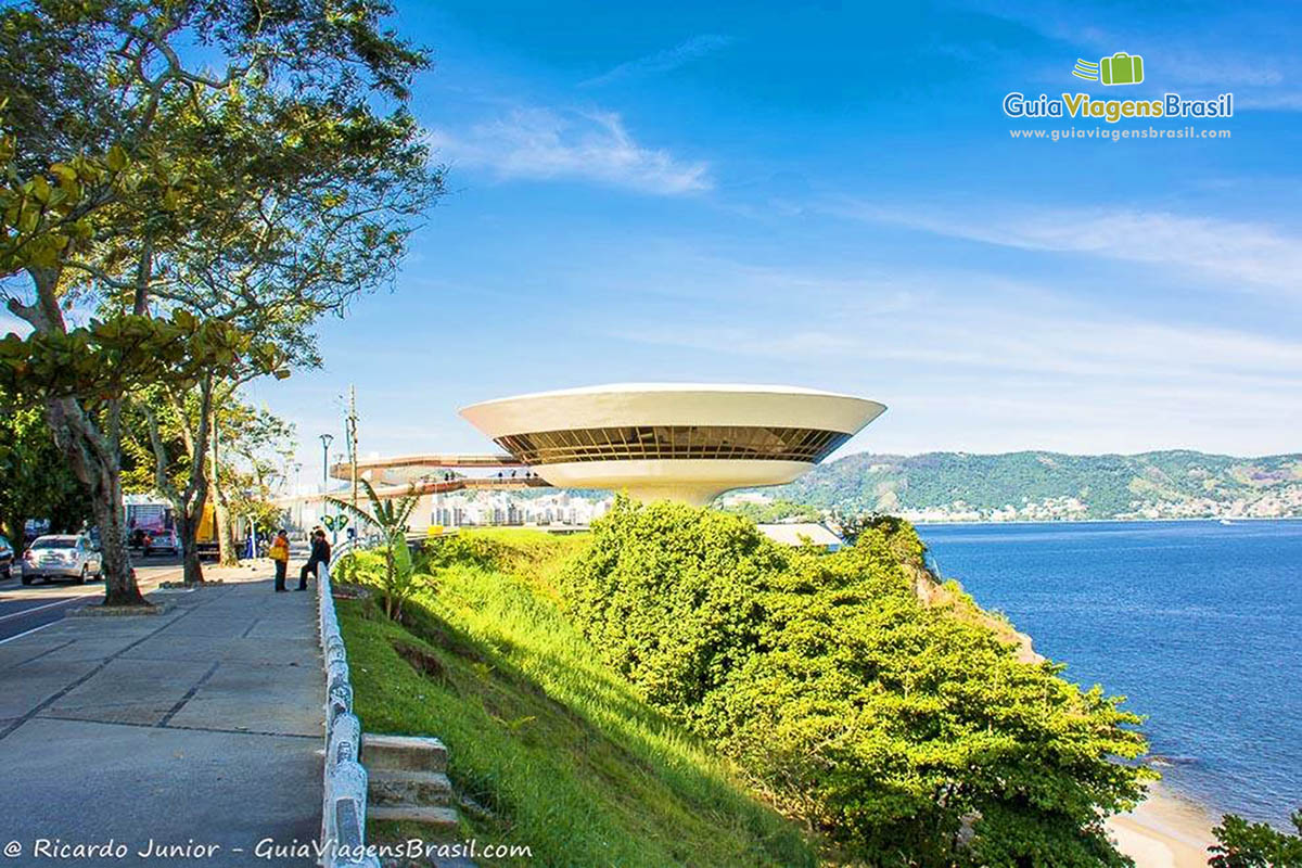Foto Museu de Arte Contemporânea de Niterói, RJ.