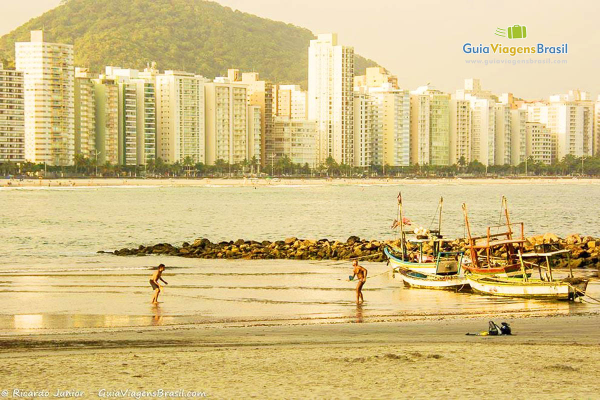 Foto Praia de Astúrias, Guarujá, SP.