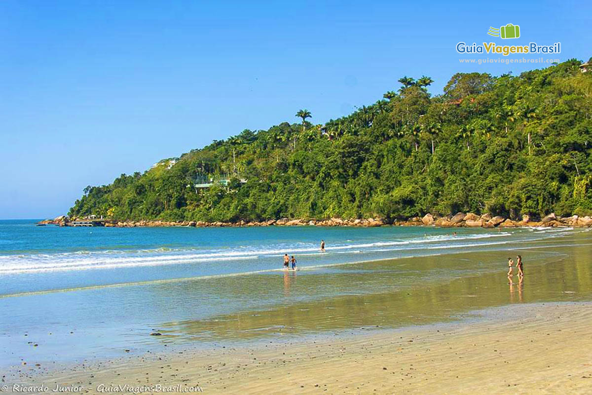 Foto Praia das Toninhas, em Ubatuba, SP.