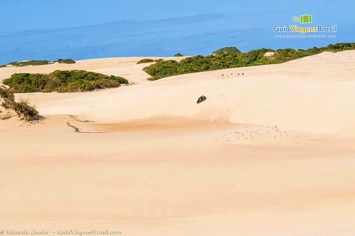 Foto Bugue nas Dunas de Genipabu, Natal, RN.