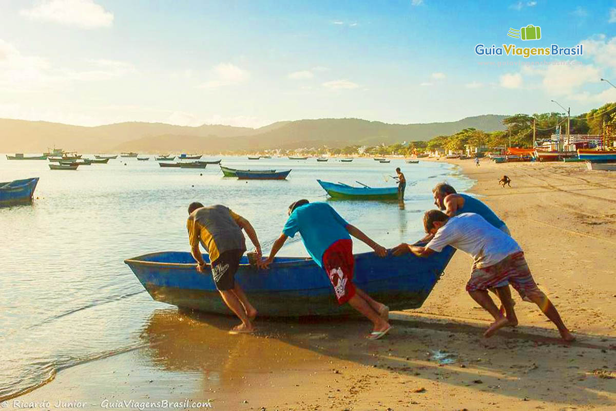 Foto pescadores de Tainha, Bombinhas, SC.