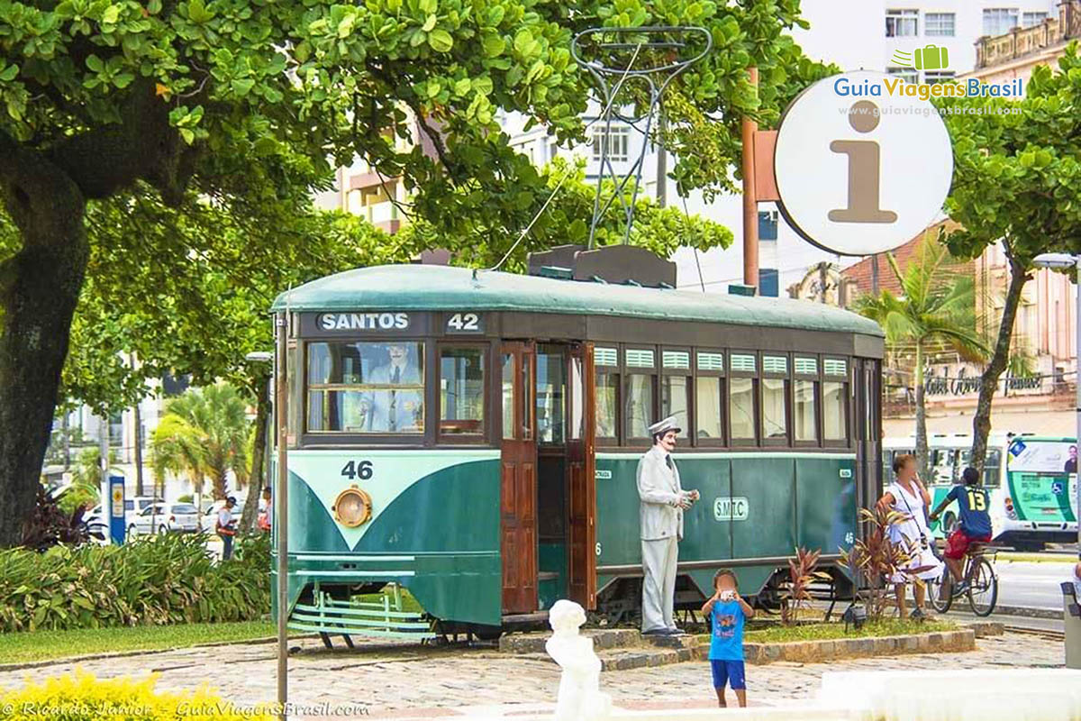 Foto bondinho em Santos, SP.