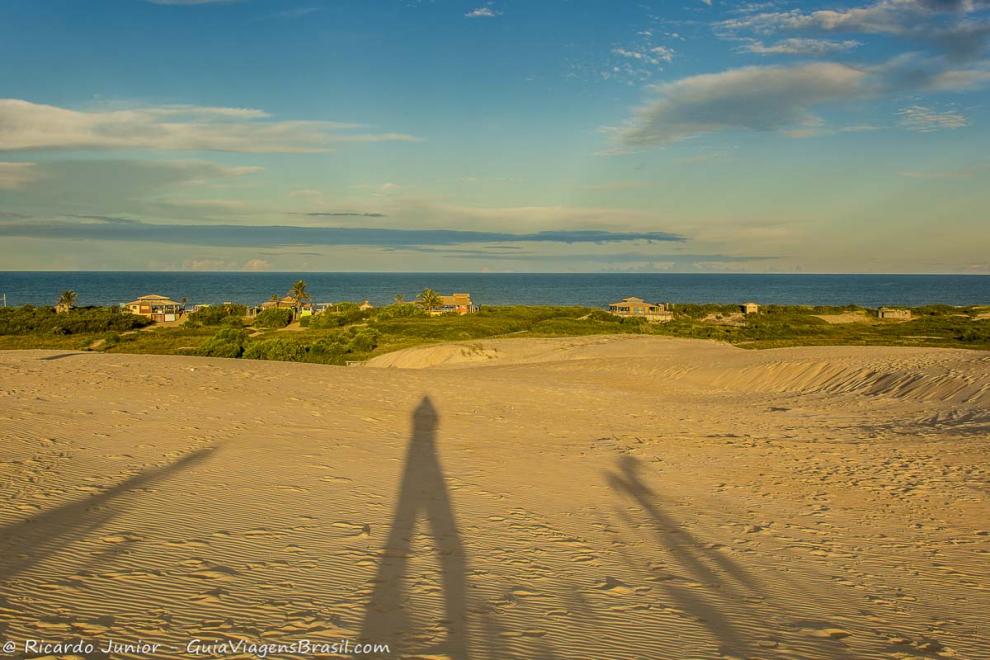 Imagem da praia em Itaúnas