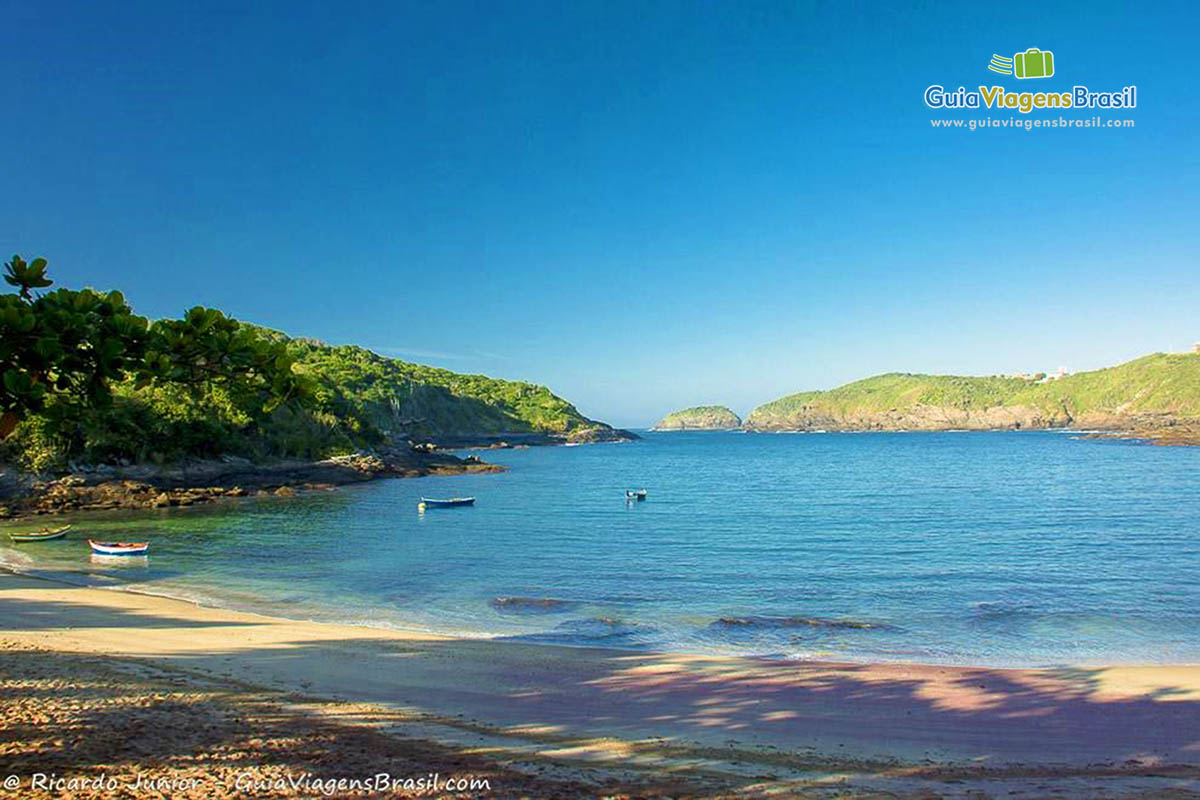 Imagem de linda Praia do Forno.