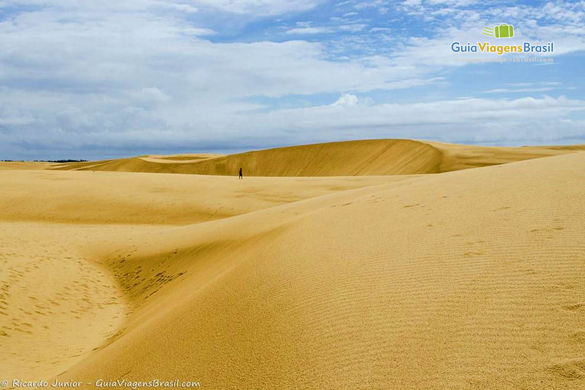Imagem das lindas dunas do Circuito Cabure.