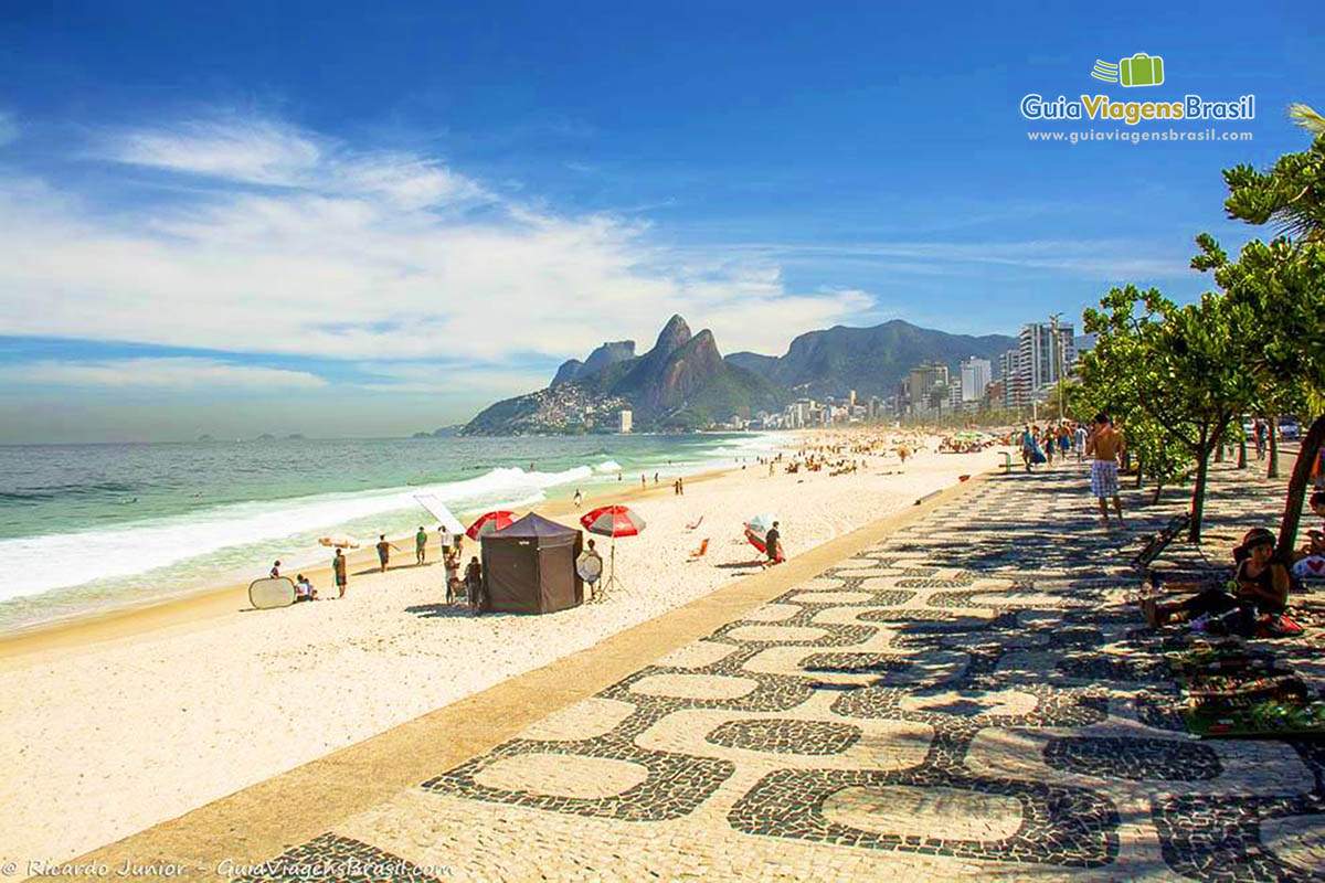 Imagem do calçadão badalado de Ipanema.