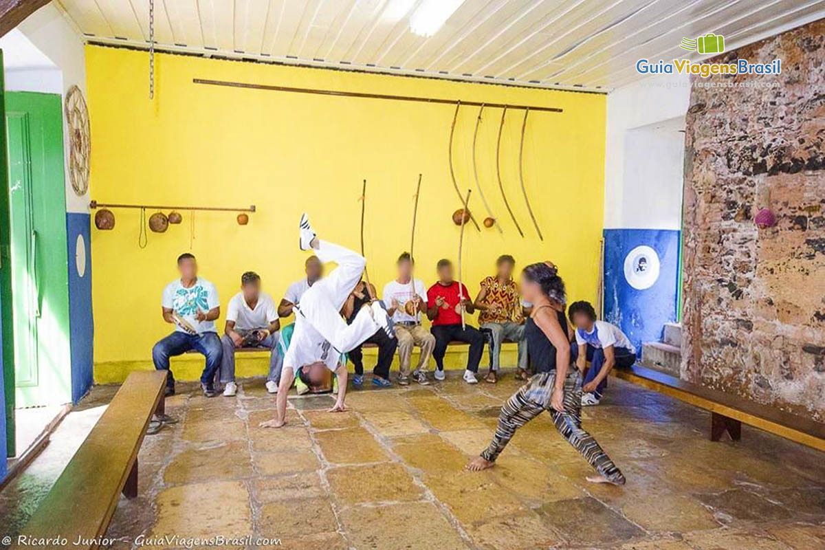 Imagem de capoeiristas em São Luís.