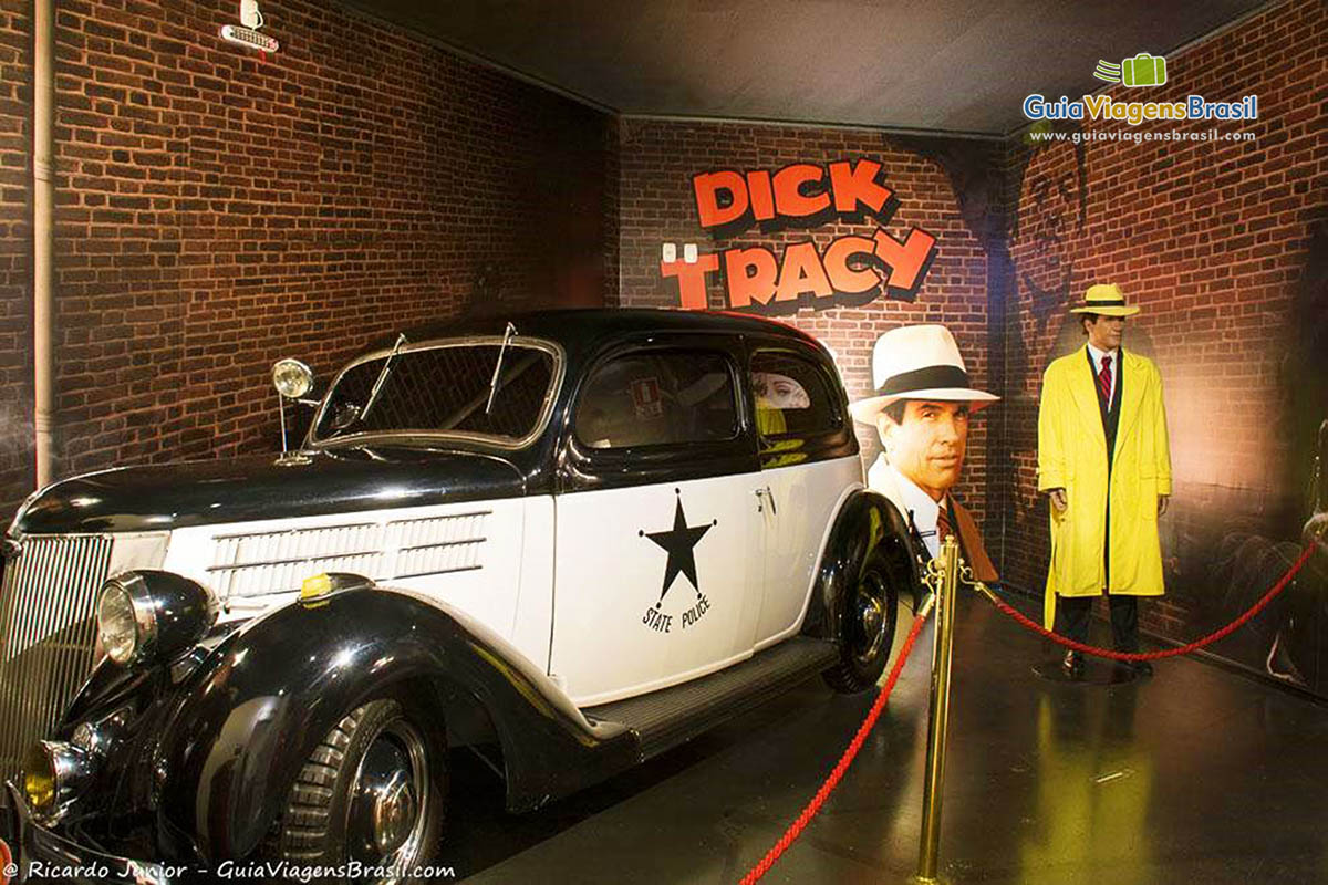 Imagem do personagem dick tracy.