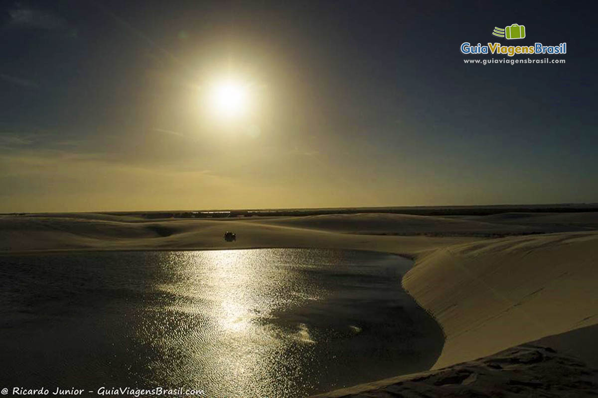 Imagem do entardecer em Santo Amaro do Maranhão.