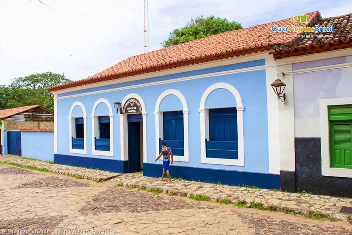 Imagem da fachada do centro de Lançamento de Alcântara, no Maranhão.