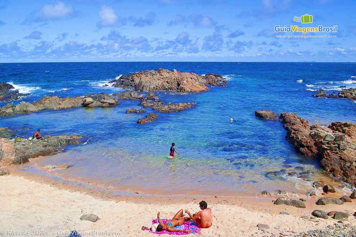 Imagem do alto da Praia do Farol da Barra.