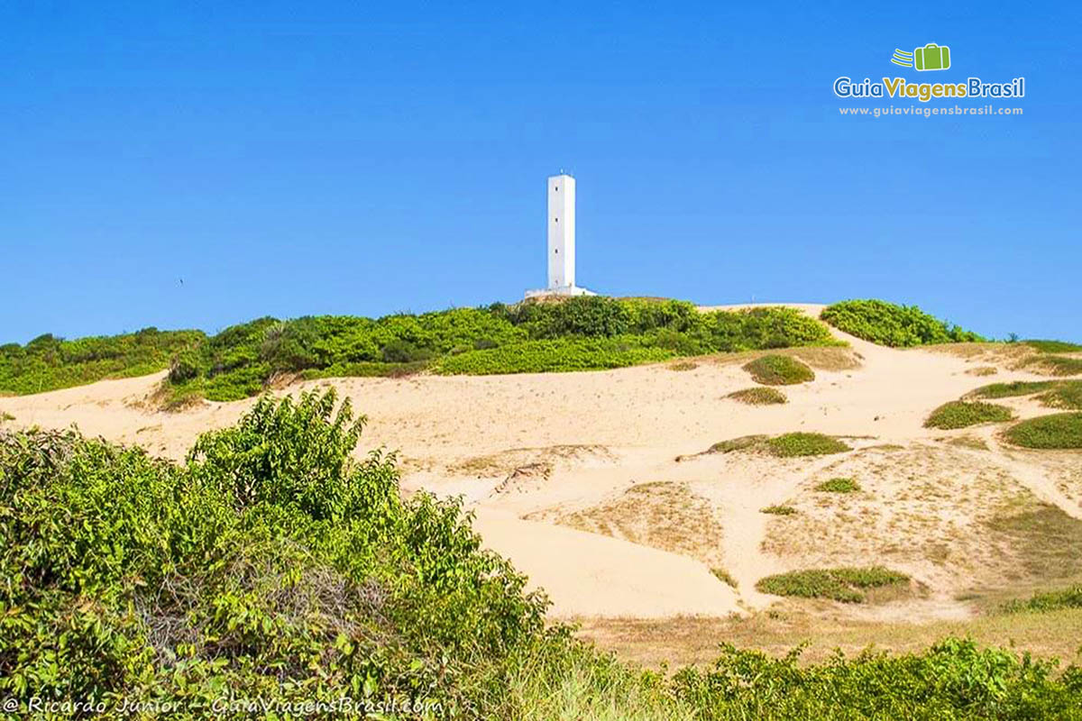 Imagem do farol de Morro Branco em Beberibe.