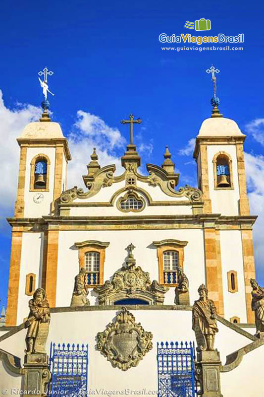 Imagem da basílica grande obra no estilo barroco.