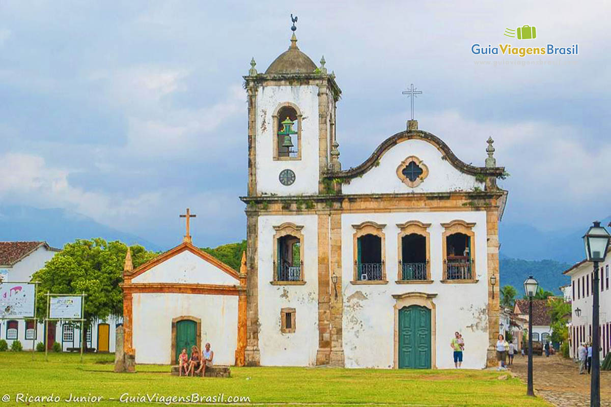 Imagem da igreja de Paraty.