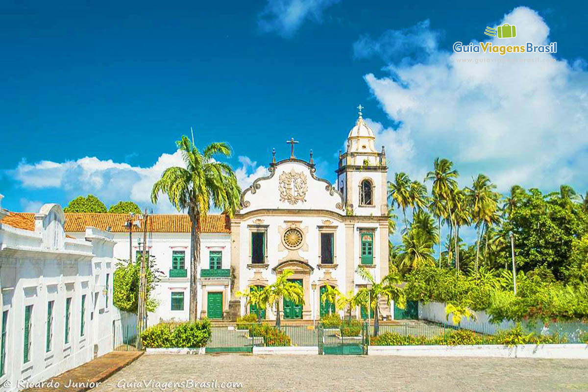 Imagem de linda igreja na cidade de Olinda.