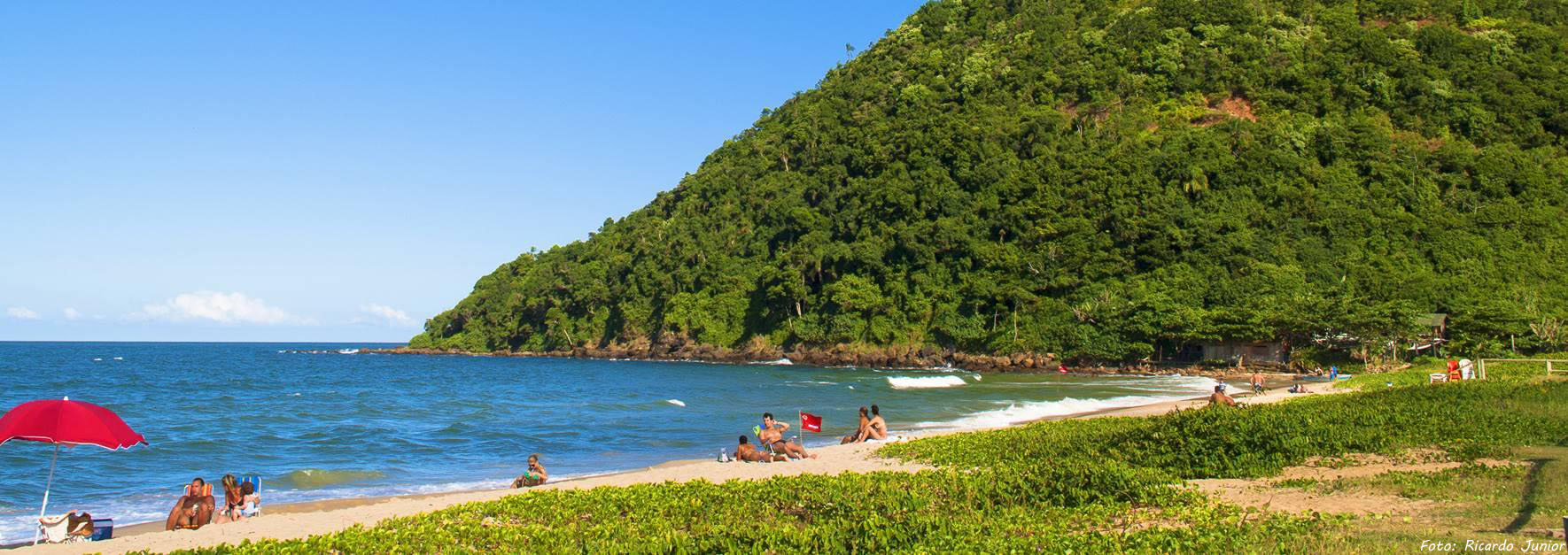 BALNEÁRIO CAMBORIÚ - As belas praias proporcionam banhos refrescantes