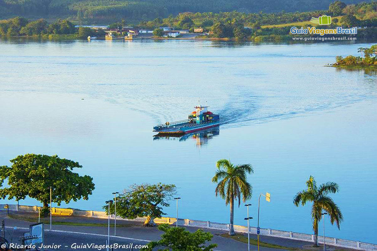 Imagem do Rio São Francisco, maravilhas de Alagoas, em Penedo, Alagoas, Brasil.