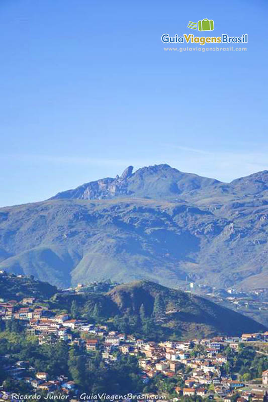 Imagem linda do Pico Itacolomi.