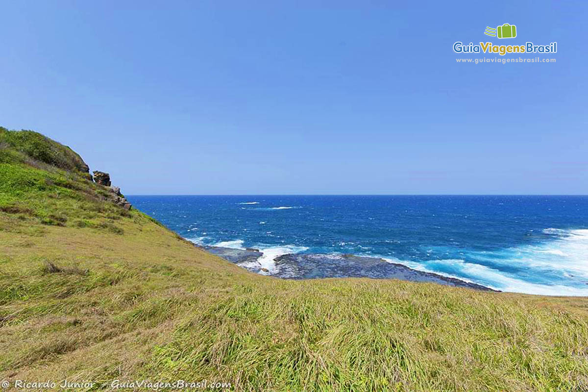 Imagem paradisíaca de Ponta da Caracas, em Fernando de Noronha, Pernambuco, Brasil.