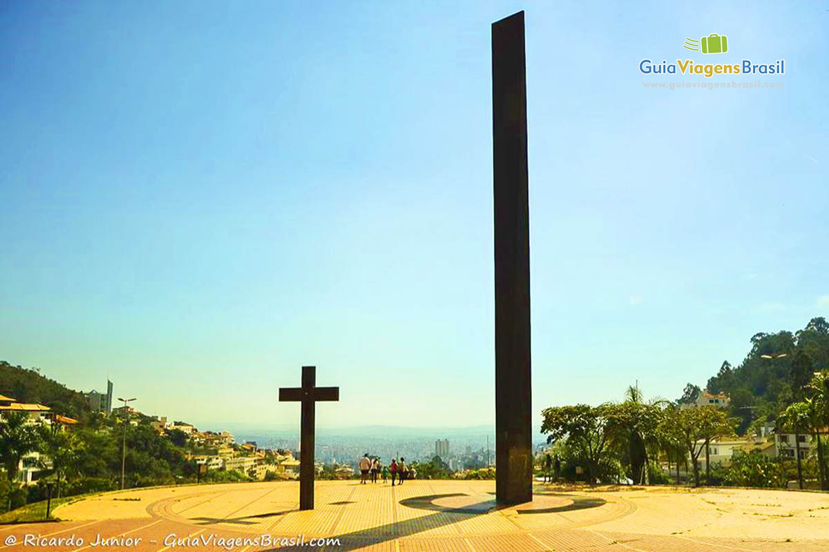 Imagem do crucifixo da Praça do Papa.