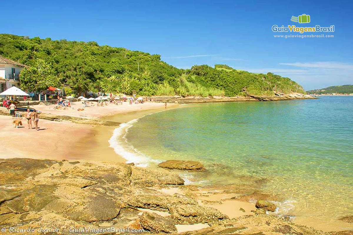 Imagem da linda Praia Azeda.