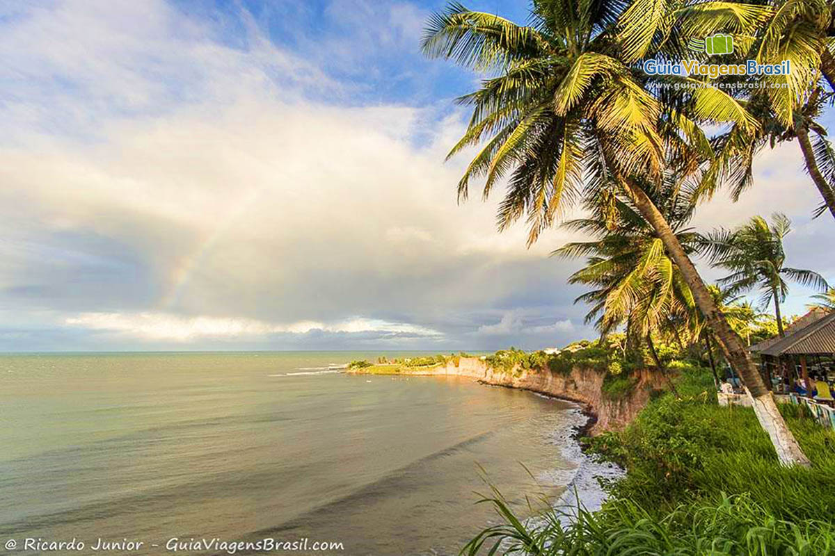 Imagem da Praia da Barra de Tabatinga, belezas de Natal.