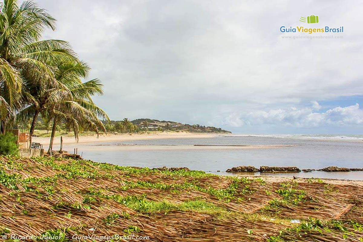 Imagem da linda Praia da Barra do Cunhaú.