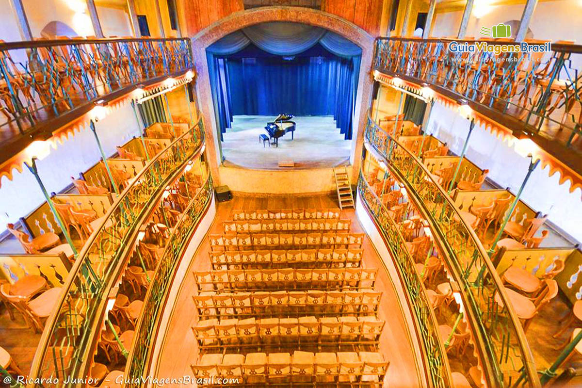 Imagem do interior do belíssimo Teatro Municipal de Ouro Preto.