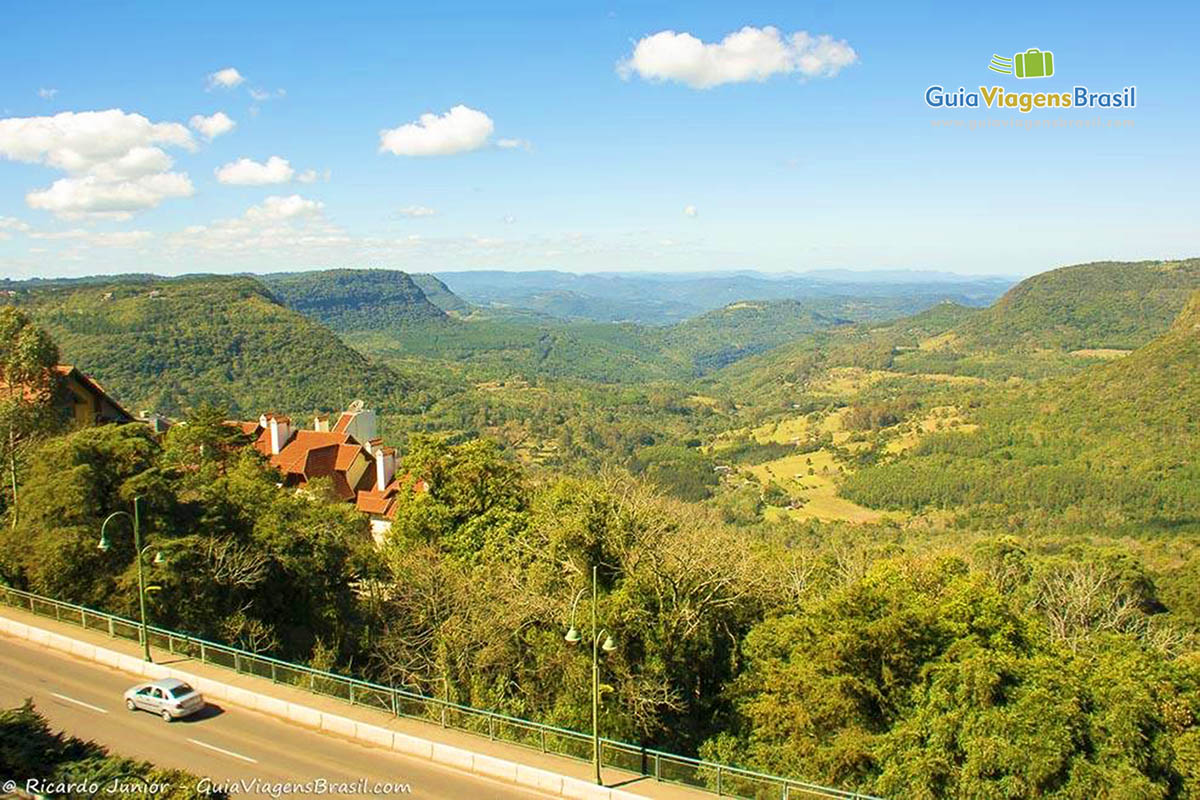 Imagem de um belo verde no Vale do Quilombo