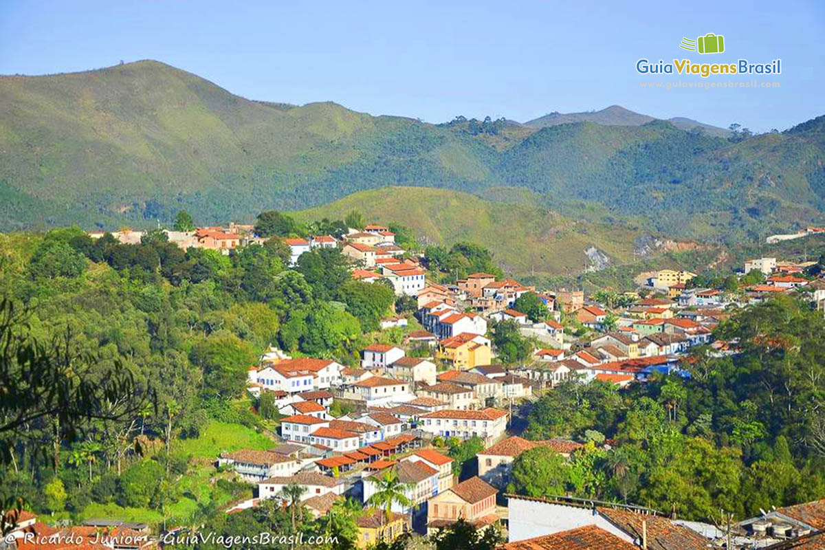 Imagem dos verdes de Ouro Preto.