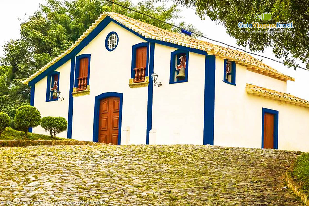 Imagem de linda Igreja de São Francisco de Paula.