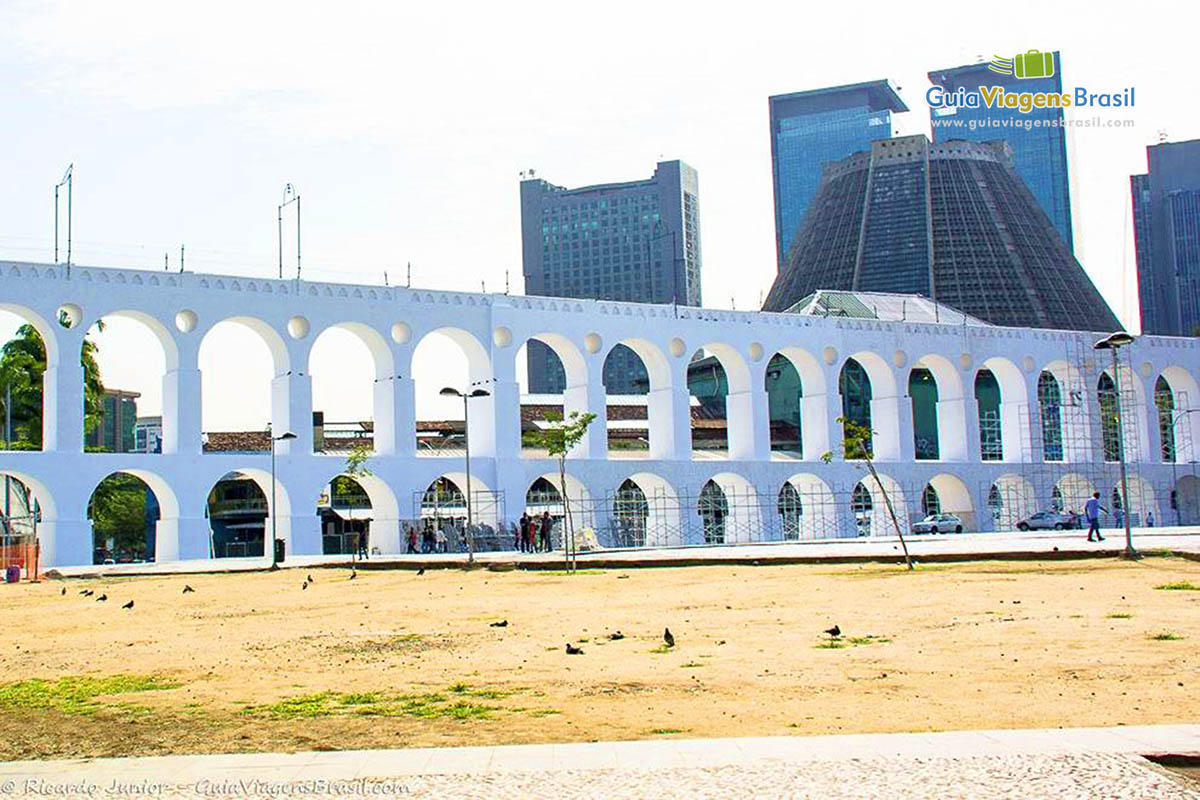 Imagem dos belos arcos da Lapa no Rio de Janeiro.