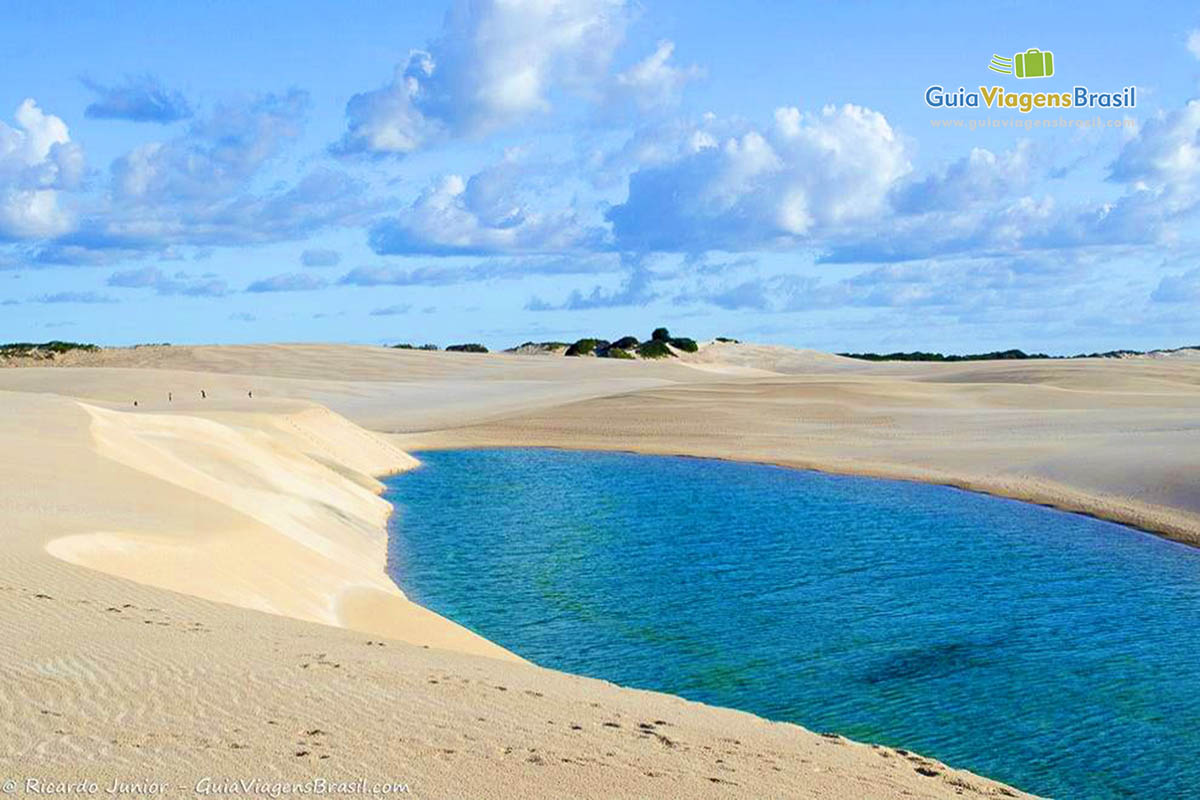 Imagem da Lagoa Bonita, parece até uma pintura.