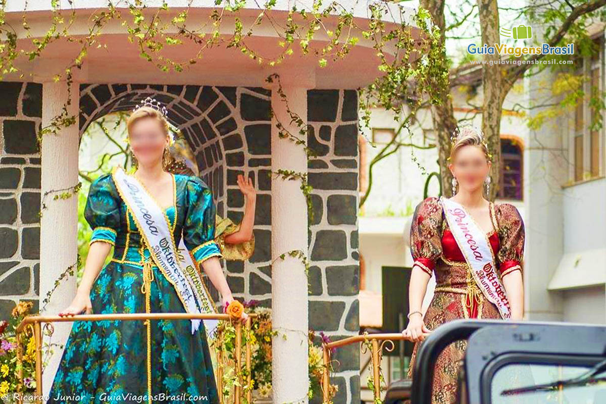 Imagem das princesas da Oktoberfest.