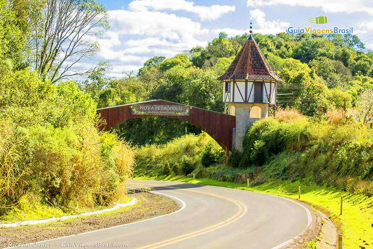 Imagem do Pórtico de Nova Petrópolis.