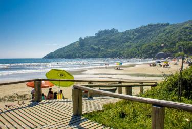 Foto da Praia da Conceição, em Bombinhas, SC – Crédito da Foto: © Ricardo Junior Fotografias.com.br