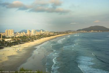 Foto da Praia Enseada, Guarujá, SP – Crédito da Foto: © Ricardo Junior Fotografias.com.br