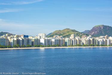 Foto da Praia Icaraí, em Niterói, RJ – Crédito da Foto: © Ricardo Junior Fotografias.com.br