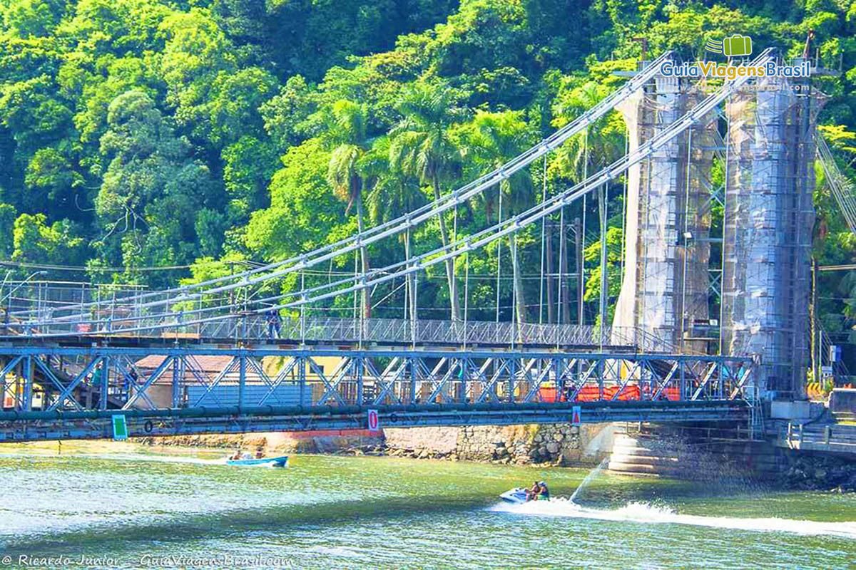 Imagem da linda Ponte Pênsil.