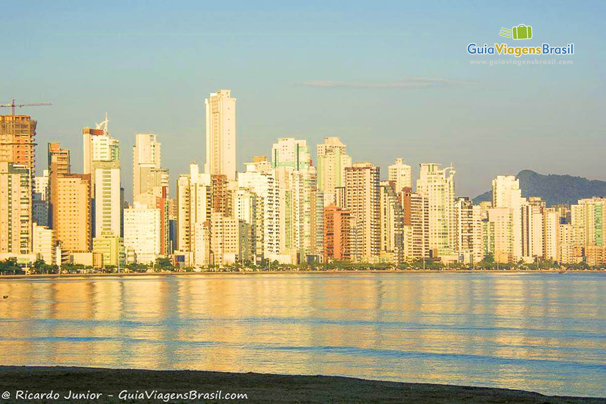 Imagem da beleza de Balneário Camboriú.