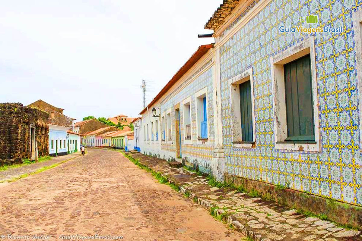 Imagem das ruas e das construções que revelam a historia da cidade.