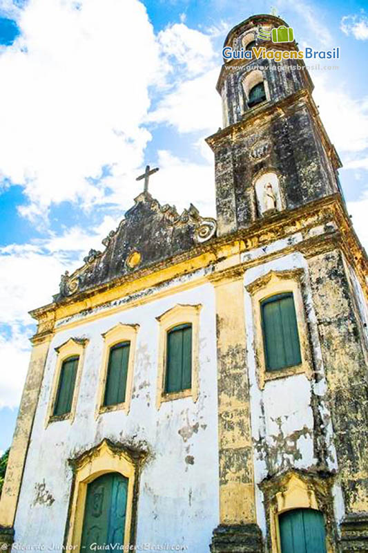 Imagem aproximada da igreja em São Cristovão