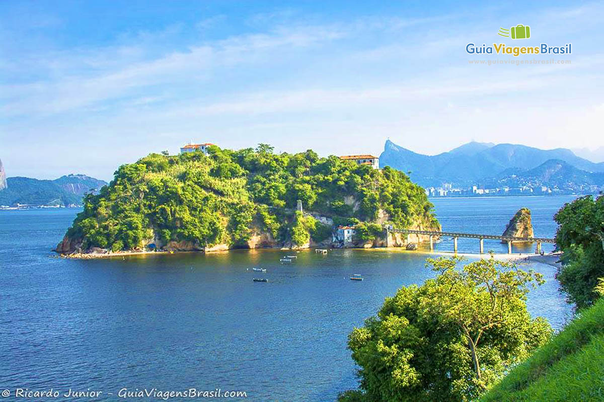 Imagem da linda Ilha de Boa Viagem, visão fantástica do Rio de Janeiro.